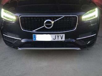 d5 momentum 7pl. awd 235 aut.