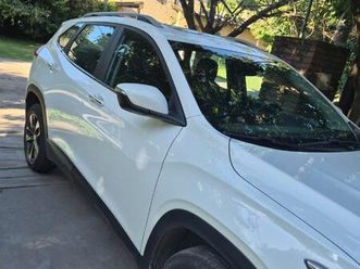 tracker 2023 premier 24.000km nueva