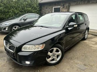 volvo v50 1.6 d [d2] business 1.tulajdonostól kilométergarancia összes szerviz