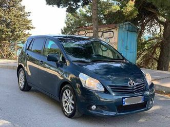 toyta corolla verso automat 2010