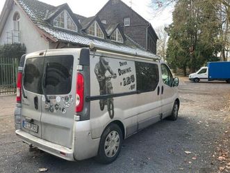 nissan kleiner camper mit pragmatischem ausbau
