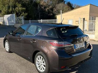 lexus ct 200h hybride 136 chevaux 1.8