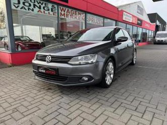 ② volkswagen jetta 1.4i •airco• •cruise• •navi• propere staat — volkswagen — 2ememain