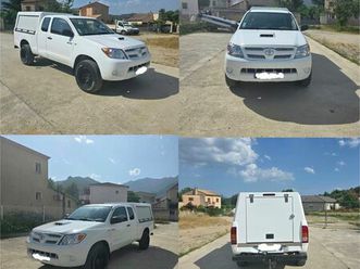 toyota hilux xtra cab