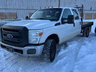 2011 ford f350 flatdeck. no accidnets.