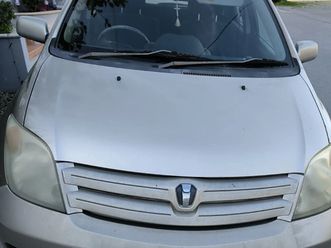 toyota ist 1,3l 2003