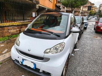 smart fortwo 1000 coupé pure 4.900 €