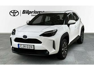toyota yaris cross hybrid active plus ink. nya v-hjul