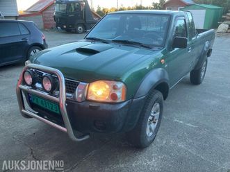 2003 nissan king cab 2.5 133hk 4x4 hengerfeste dab+ eu ok