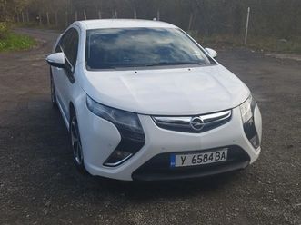 плъгин хибрид