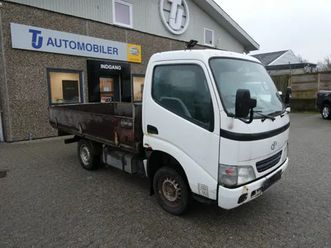 toyota dyna 100 2,5 d-4d s.kab m/trælad