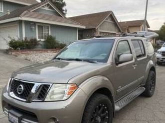 2008 nissan pathfinder le platinum edition sport utility 4d