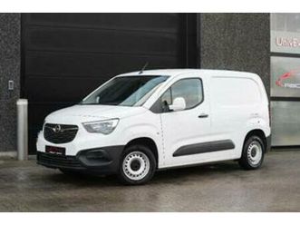 ② opel combo ** en parfait état** — camionnettes & utilitaires — 2ememain