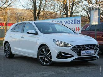 hyundai i30 1.0 t-gdi mhev - bogato opremljen - odličen