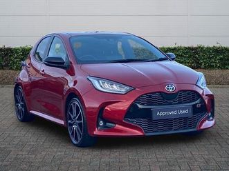 toyota yaris gr sport hatchback's 1.5 vvt-h gr sport e-cvt euro 6 (start/stop) 5dr