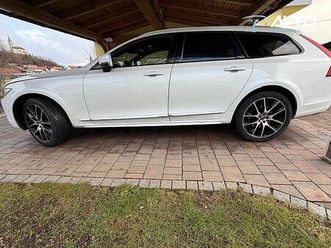 volvo v90 cross country d5 awd aut plus