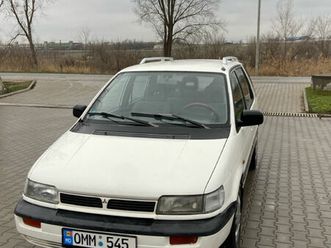 mitsubishi space wagon an. 1992