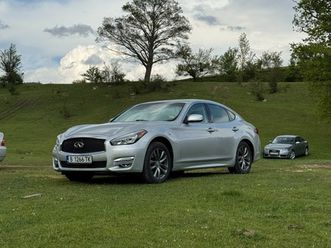 infiniti q70 3.7 awd 12,900 eur