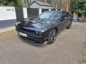 dodge challenger challenger 5.7 r/t manuál 6