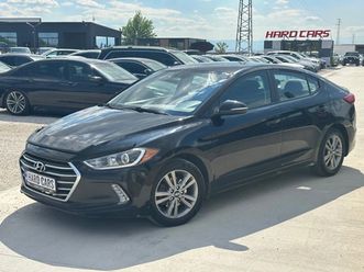 hyundai elantra 2.0i* 2017г*