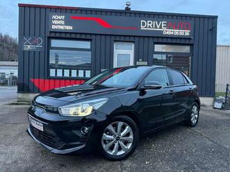 led / carplay / camera / capteurs / gps / airco