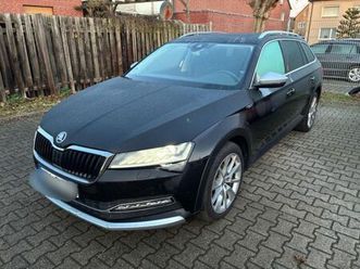 skoda superb combi 2.0 tdi dsg 147kw scout navi pano