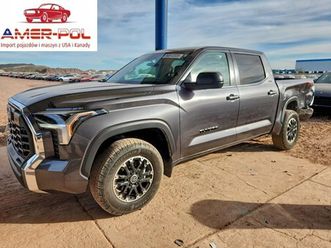 toyota tundra crewmax sr 2024 3.4 benzyna 389km