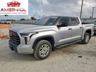 toyota tundra crewmax sr 2024 3.4 benzyna 389km