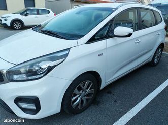 kia carens 7 places