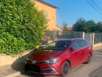 toyota auris touring sport hybride 2017