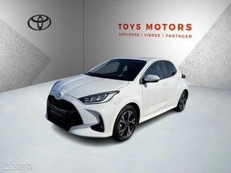 toyota yaris hybride 116h design mc24