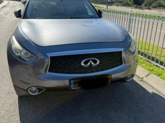 gt אוט׳ פנאי-שטח 3.7 (320 כ״ס)