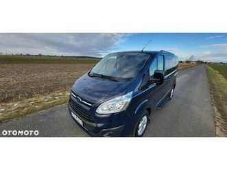 ford tourneo custom