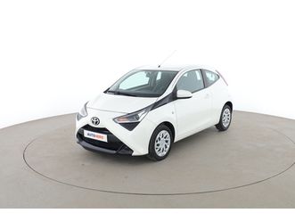 toyota aygo 1.0 vvt-i x-play x-shift