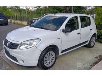 sandero i 2008 1.4 8v ambiance c/clima gpl