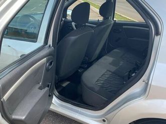 renault logan authentique hi-flex 1.0 16v 4p 2011