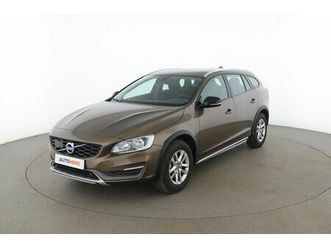 volvo v60 cross country 2.0 d3 kinetic