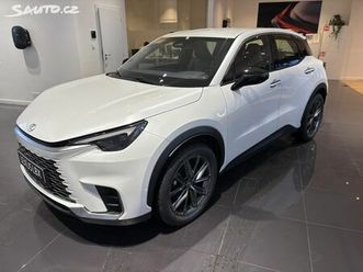 lexus lbx relax tech