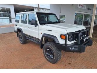 2025 toyota land cruiser 76 2.8gd-6 station wagon vx