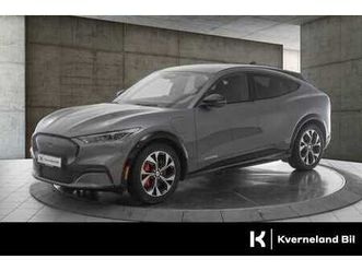 sr awd, 360 kamera, b&o,acc