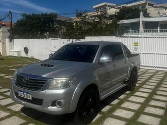 toyota hilux cd srv d4-d 4x4 3.0 tdi diesel aut 2013