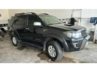 toyota hilux sw4 srv d4-d 4x4 3.0 tdi dies. aut 2011