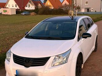 TOYOTA AVENSIS BREAK toyota-avensis-2-2-d-4d-zuverlassiger-kombi