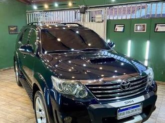 toyota hilux sw4 srv d4-d 4x4 3.0 tdi dies. aut 2014