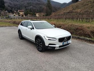 volvo v90 cross country pro