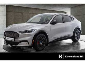 lr awd | skinn | r-kamera | dab+