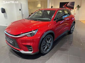 lexus lbx relax tech