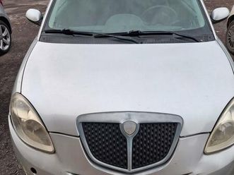 lancia ypsilon 1.3 mjet