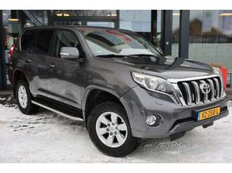 2.8 d-4d 5drs vx a/t van