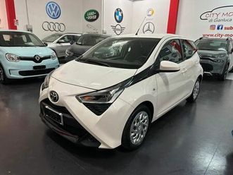 toyota aygo 1.0 vvt-i 69 cv 5 porte x-cool tss